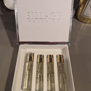 House of Sillage set of 4 8ml travel sprays in Holiday.